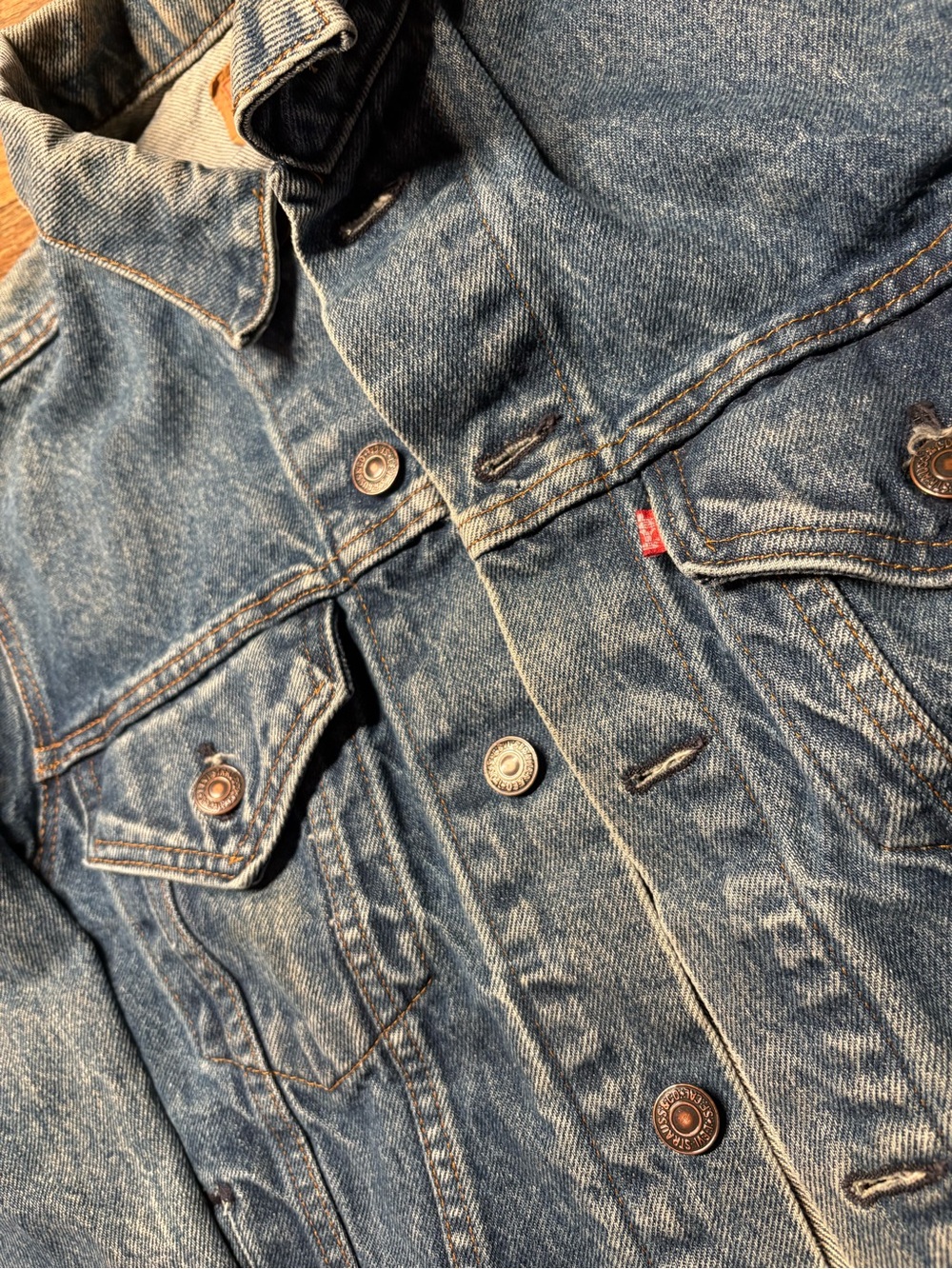 Levi's Light Blue Denim Jacket - Men's Trucker Style - Picture 2 of 6